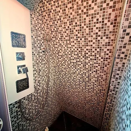 A House Οργανωμένο κάμπινγκ Contrada Maeggio